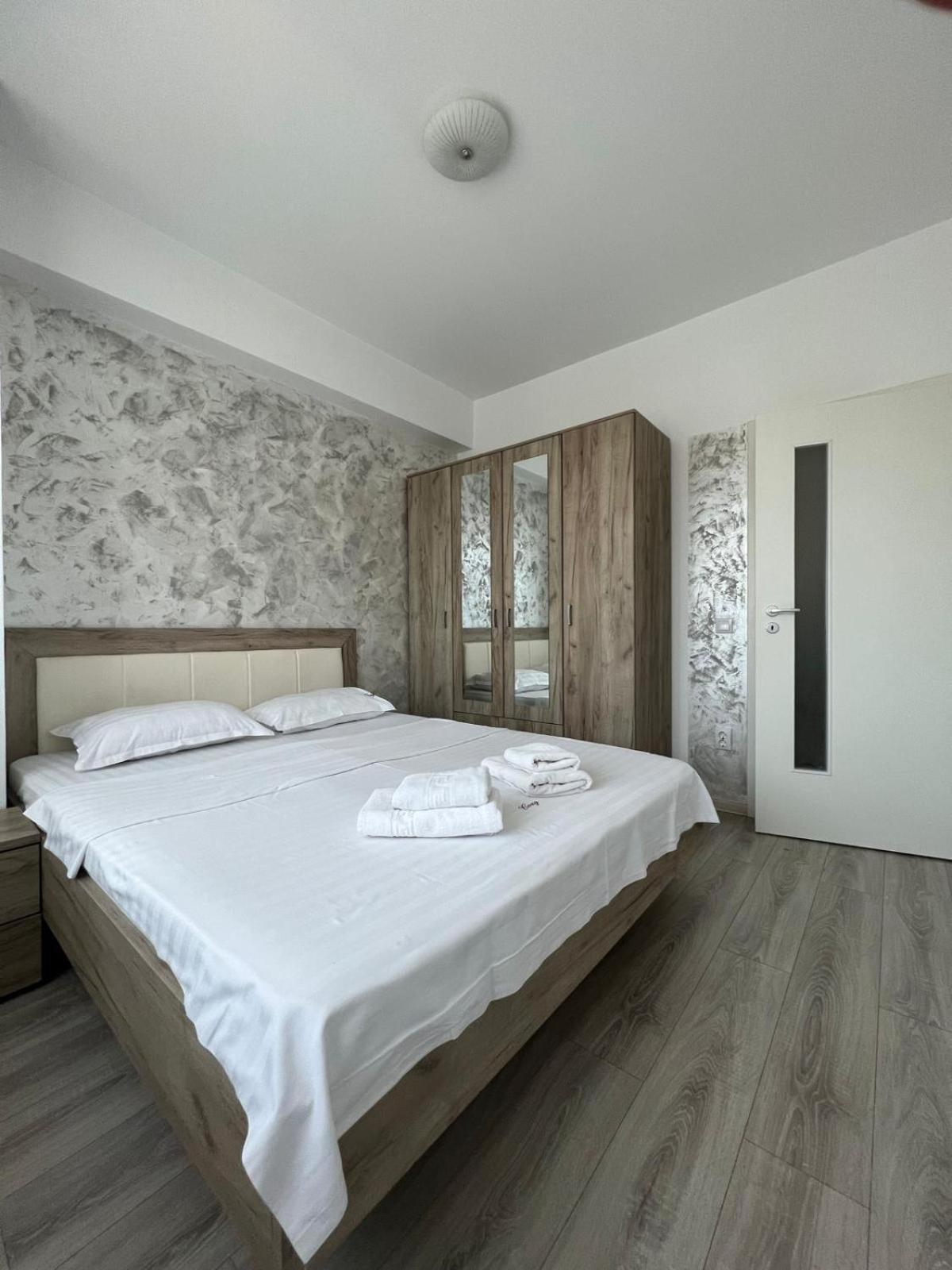 Cozy 3 Bedroom Apartments In Centre Of Iasi Palas Mall 外观 照片